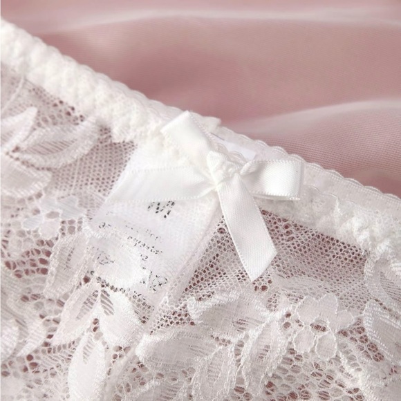 Open-style Lace Lingerie Set - Picture 6 of 7